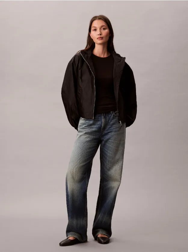 Black جاكيت مقاوم للرياح من الجاكار بشعار