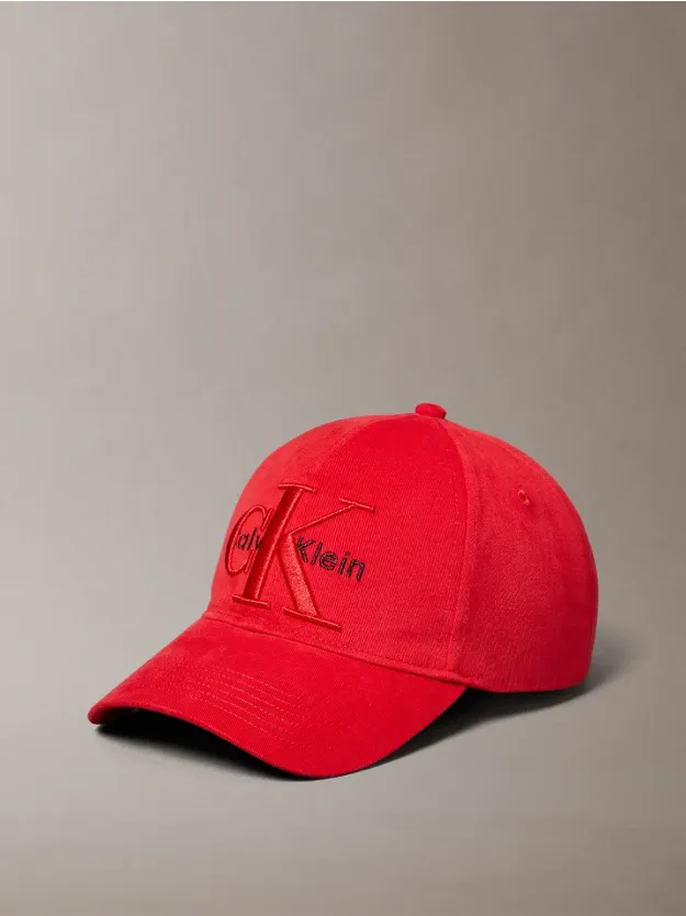 Flame Scarlet حقيبة بيسبول بشعار مونوغرام