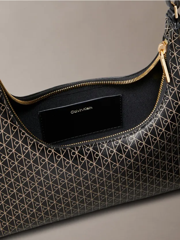 BLACK AOP حقيبة كتف بشعار بكامل التصميم