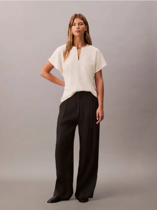 Chalk بلوزة بتفصيلة معدنية