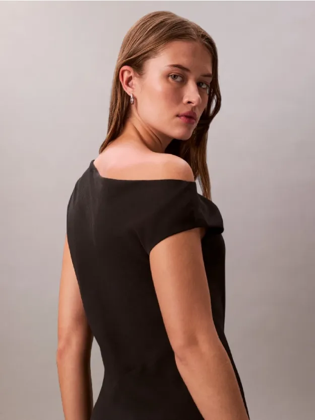 Black Crepe One-Shoulder Dress