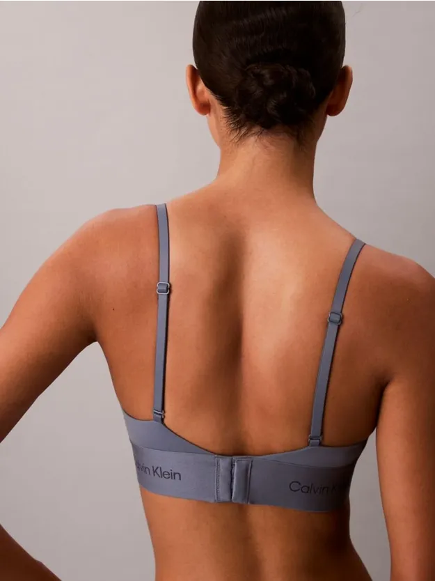 Metro Grey برا غير مبطنة بتصميم مثلث - كلفن كلاين جرافيك