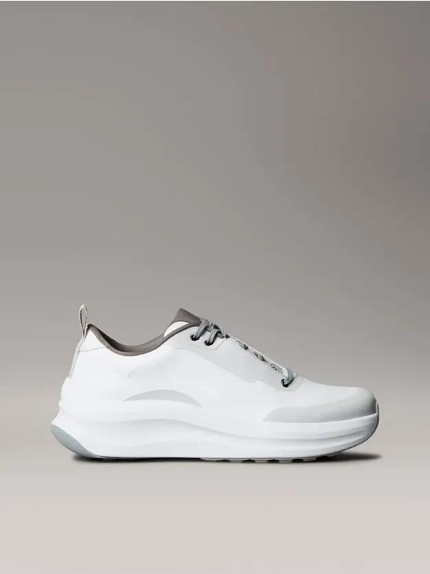 White/Granite Road/Granite Gray Breathable Mesh Ultralight Trainers