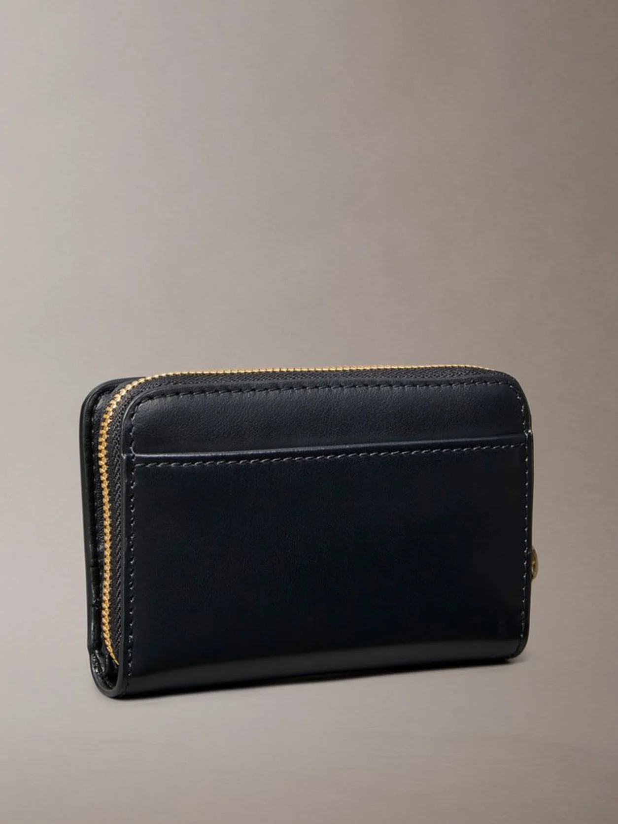 Black Leather Medium Zip Wallet