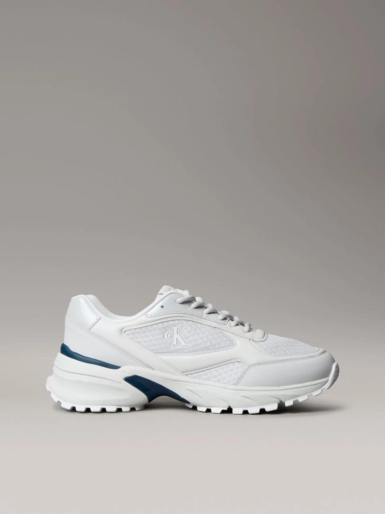 Oyster Mushroom/Vaporous/Silver Hike Runner Trainers